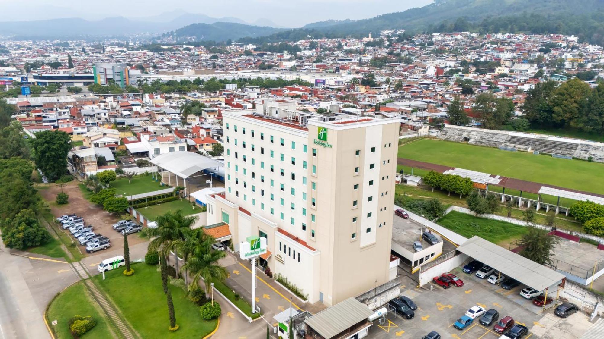 Holiday Inn Uruapan By Ihg Exterior photo